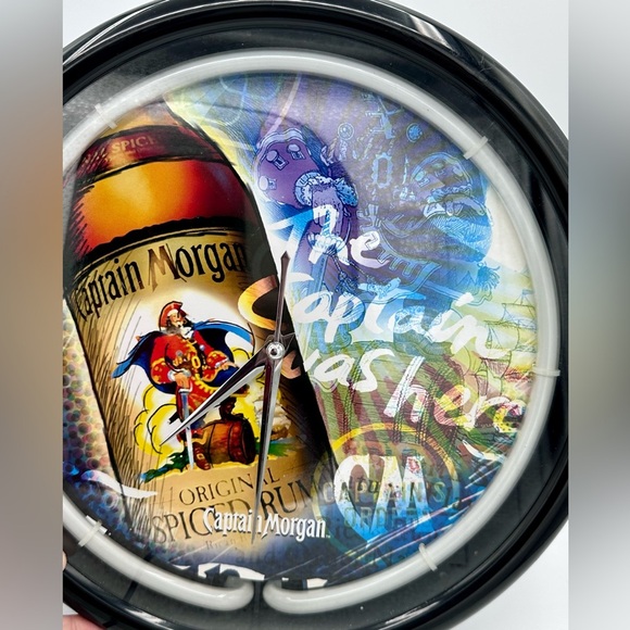 Captain Morgan Neon Wall Clock Display 12” - Picture 5 of 8